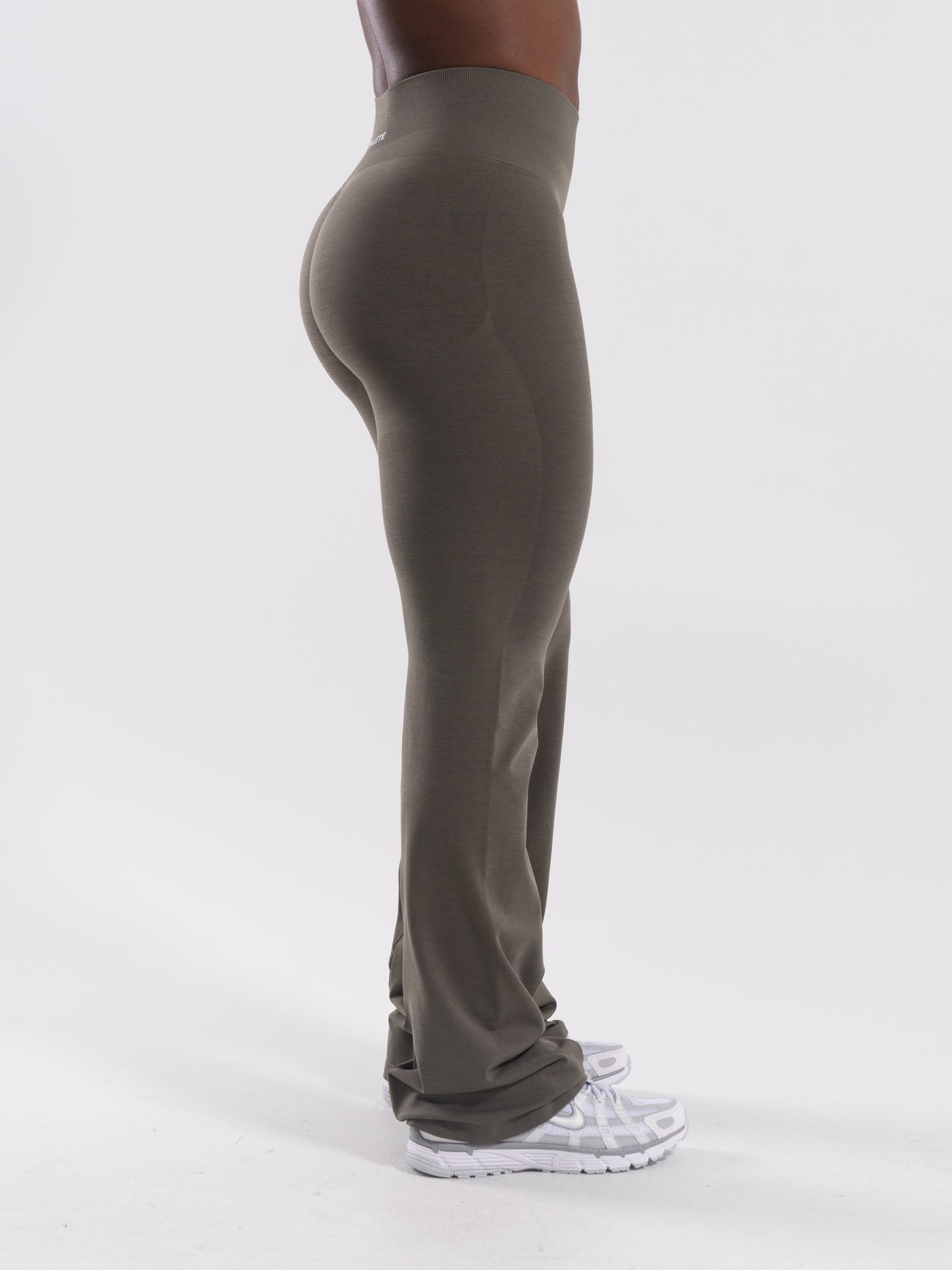 Pump Mid Rise Flared Pant